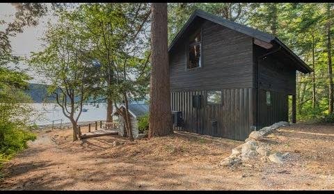 Guemes Island Bunkhouse: Modern Cabin Retreat Blends Nature and Sustainability